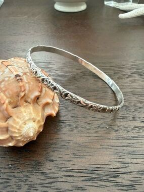 Solid sterling silver bangle bracelet - engraved floral signed Beau Sterling